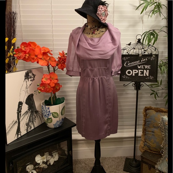 WALTER Silk Classy Modern Chic Dress. - Picture 4 of 15